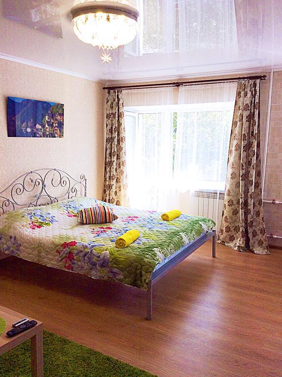 Bishkek House Apartment 3 ภายนอก รูปภาพ